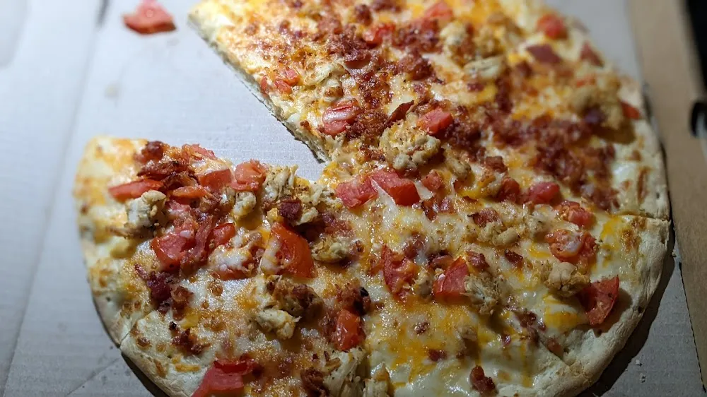 Chicken Alfredo Pizza